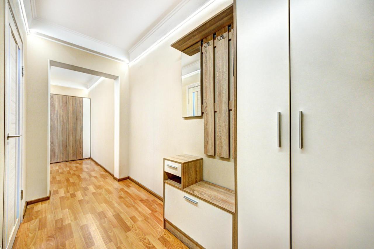Apartments Near Ocean Plaza Druzhby Narodov Boulevard 8A Kiev Exteriör bild